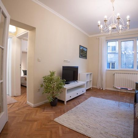 Planeta Dos Sonhos - Fast Wi-Fi, 1Bdr, Top Centre Sofya Dış mekan fotoğraf