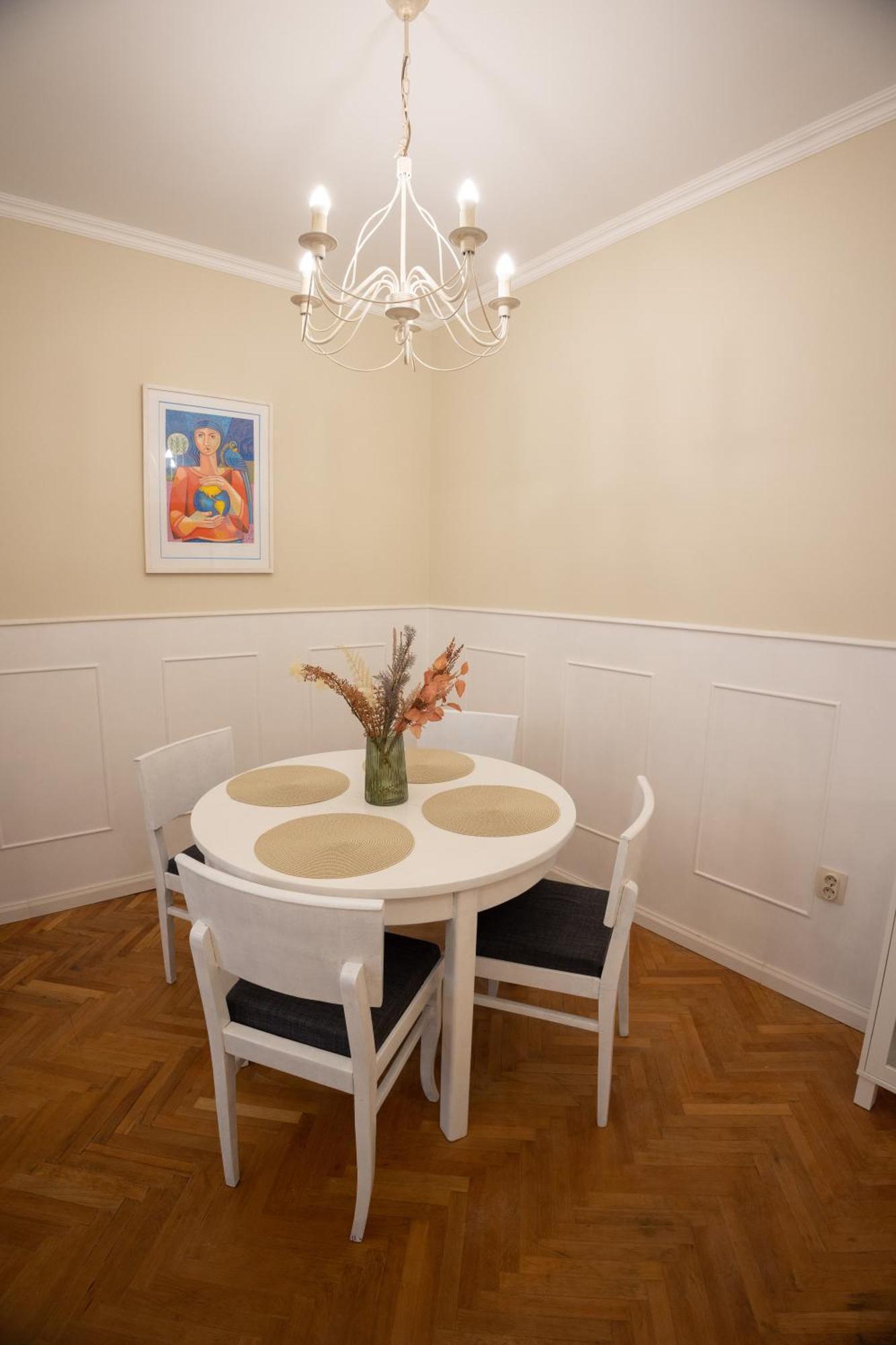 Planeta Dos Sonhos - Fast Wi-Fi, 1Bdr, Top Centre Sofya Dış mekan fotoğraf